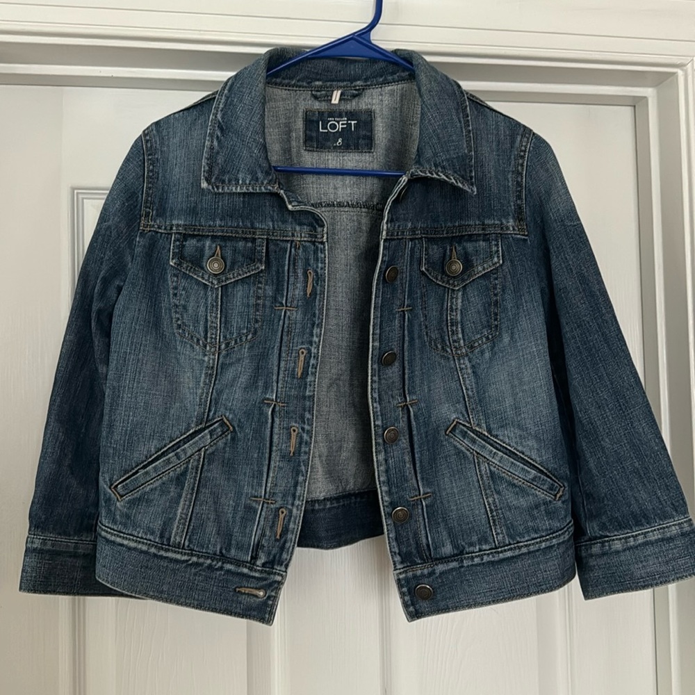 Women’s cropped jean jacket